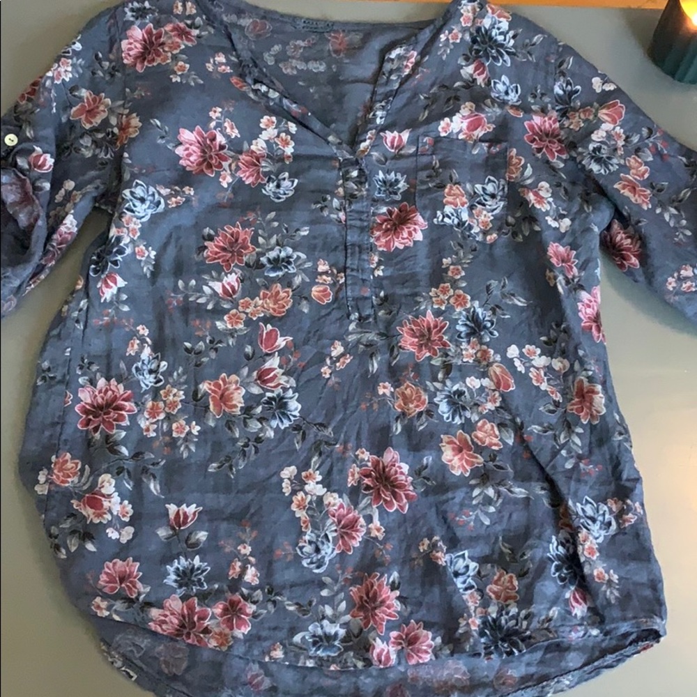 MAKE ME AN OFFER DONATING SOON Floral Front Tunic